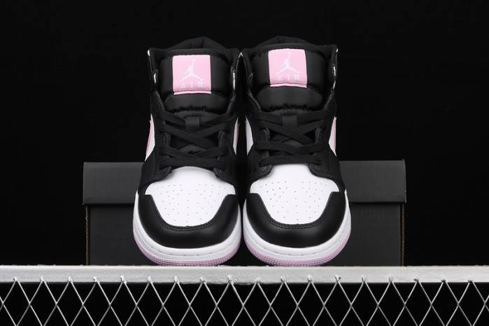 Air Jordan 1 Mid GS ‘Arctic Punch’ – 555112-061