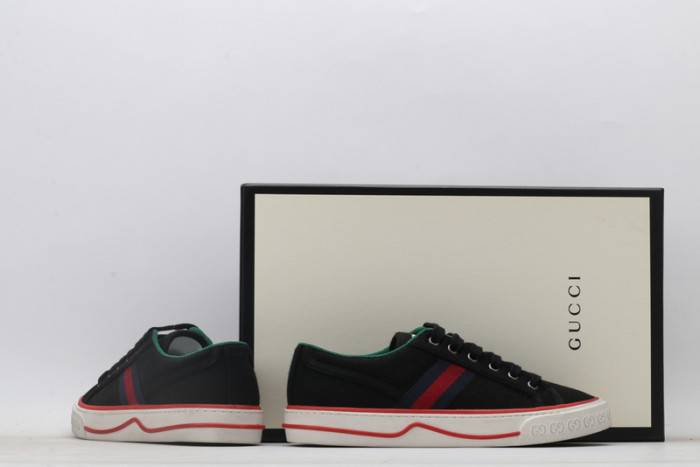 GUCC SNEAKER 123-1