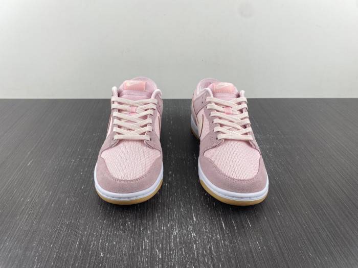 Nike Dunk Low Teddy Bear (W) DZ5318-640
