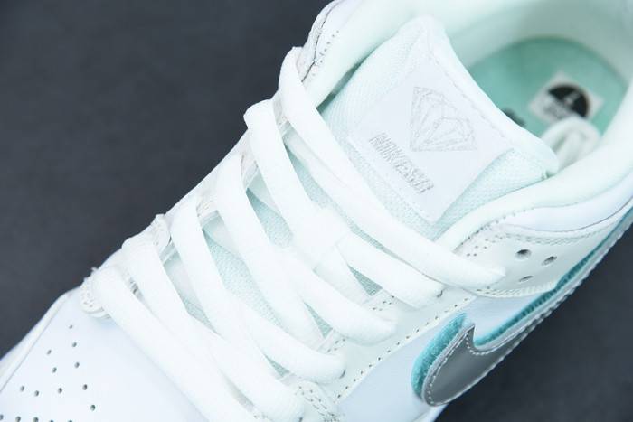 nike sb dunk low diamond S*pply co white diamond bv1310-100