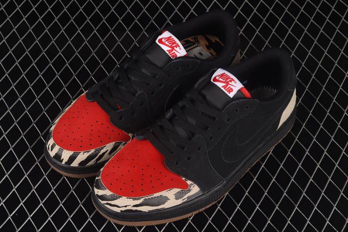 Solefly X Air Jordan 1 Low carnivore DN3400-001
