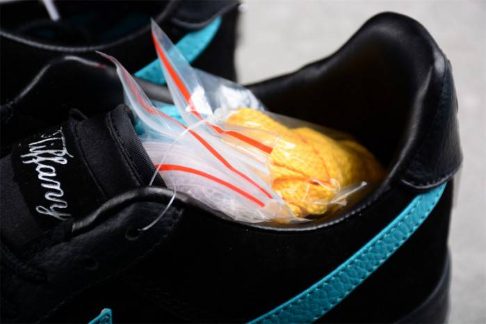 T*f*ny & co. x nike air force 1 low dz1382-001