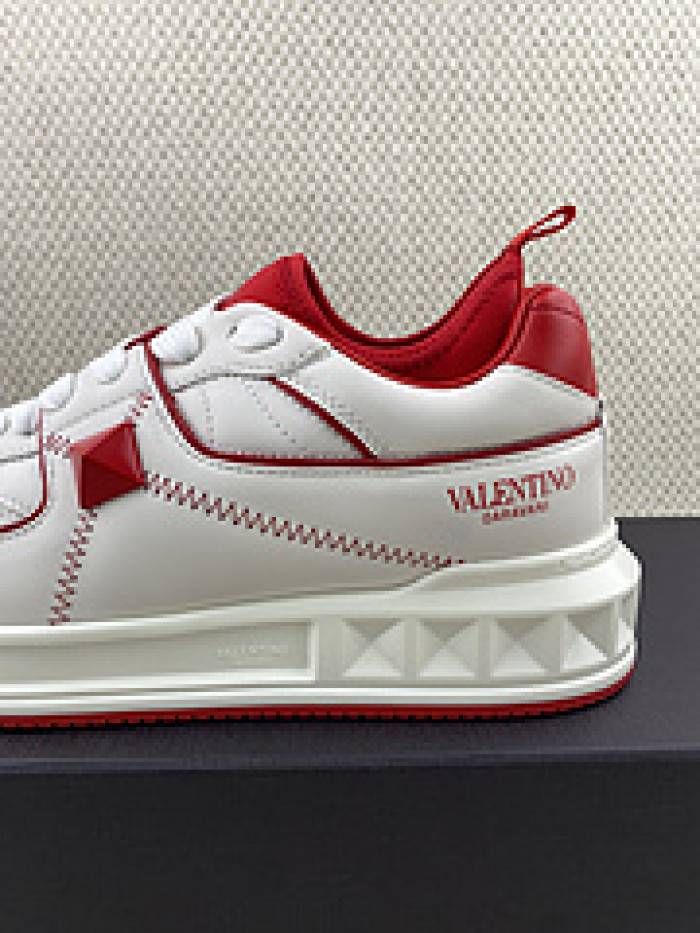 VALE·NTI·NO· Sneakers VS014