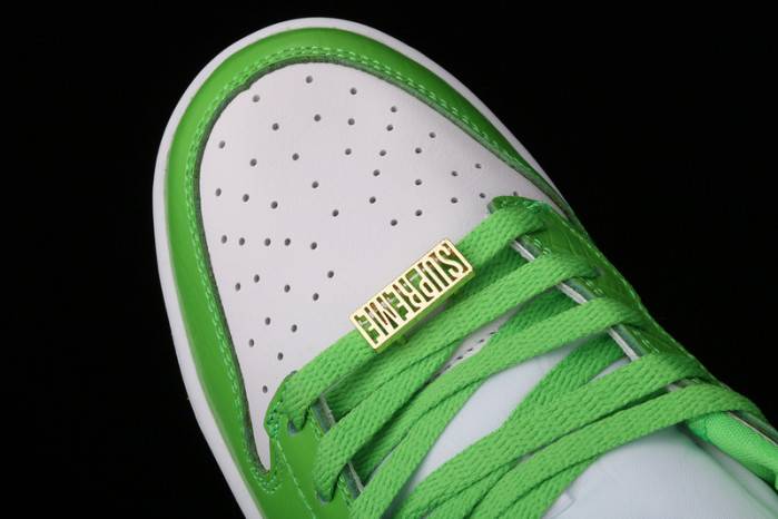 Nike SB Dunk Low Stars Mean Green (2021) DH3228-101
